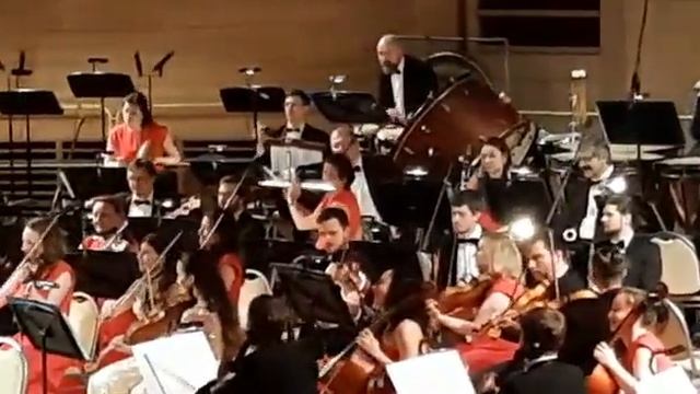 Симфонический оркестр Москвы Русская Филармония Дом Музыки Светлановский зал смотреть онлайн