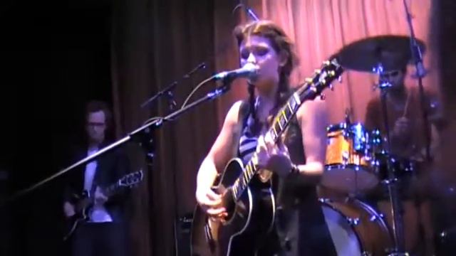 "It's Not That Easy" - Erin McCarley @ Café 939 смотреть онлайн