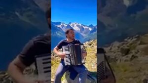 Шамиль Ханакаев аварский на баяне про любовь