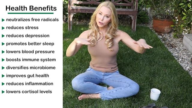 Grounding (Earthing) - How To Use The Earth's Energy For Optimal Health | Over 50 смотреть онлайн