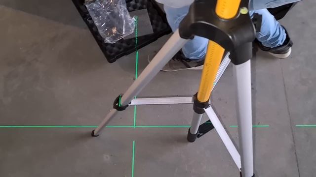 Unboxing nivela laser 360 grade Huepar S04CG cu trepied LP36 смотреть онлайн