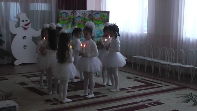 Танец Рождественские свечи смотреть онлайн