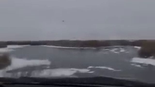 Казахстан. Рыбалка в Тургае по первому льду 15. 11. 11 смотреть онлайн