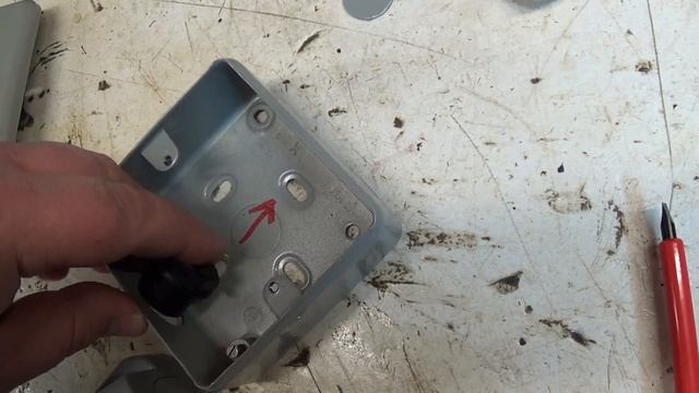 Install 16 amp Industrial Socket for Welder - Stop Blowing 13 amp Plug Fuses using a Blue Cee-Form смотреть онлайн
