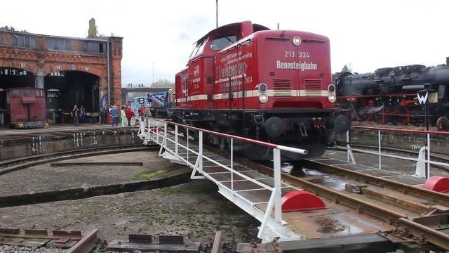 BR 213 334-6 'Marion' der Rennsteigbahn in Aschersleben смотреть онлайн