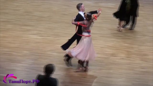 Ноябрьский Никита - Сломчинская Алиса, Квикстеп смотреть онлайн