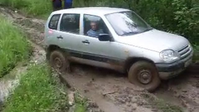 Шевроле нива в грязи смотреть онлайн