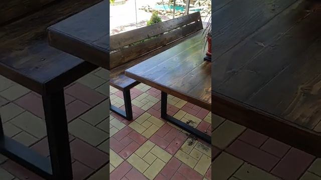 Стол и скамейки в стиле лофт