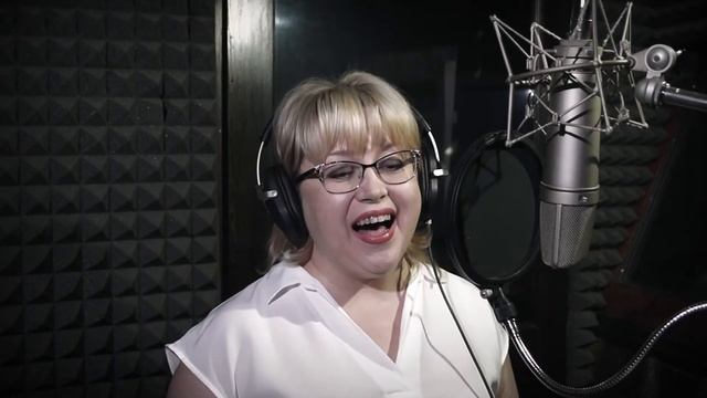 825 проходя мимо опять...