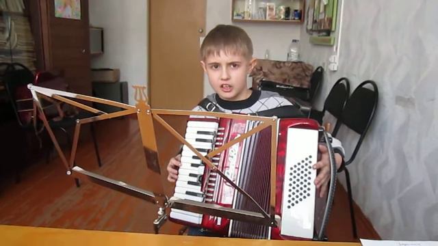Катюша на аккордеоне.)))), Карамин Денис, 1 класс ДМШ.))))))) смотреть онлайн