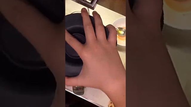 ЖЕСТЬ!!! Ребенок делает кулинарные шедевры! Смотреть всем! смотреть онлайн