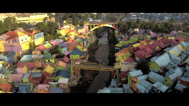 MOST EPIC ROAD TRIP, Java to Bali with Mini Van! | Wonderful Indonesia смотреть онлайн