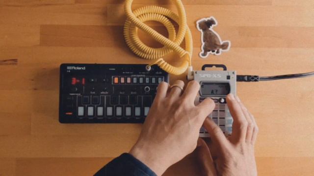 Roland Aira J6 and Teenage Engineering PO-133 are an awesome combo! смотреть онлайн