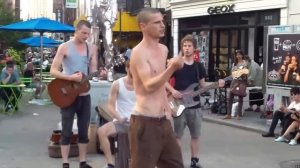 Уличные музыканты