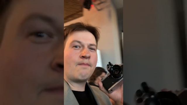 Фотограф в репортаже, часть 3: настройки камеры со вспышкой и причём тут ФЭД? смотреть онлайн