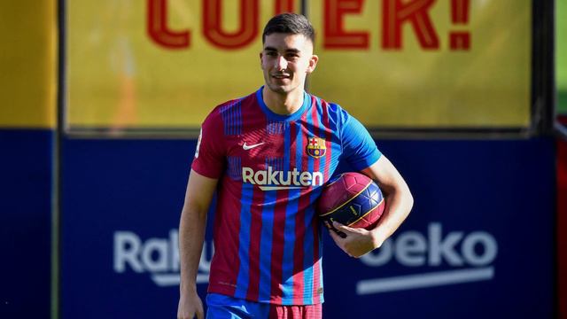 Barcelona may sell four players this summer смотреть онлайн