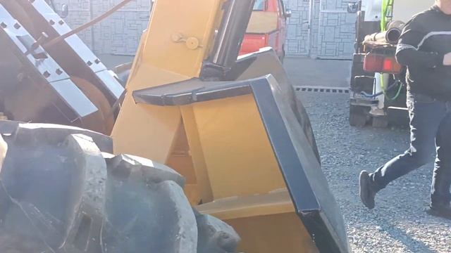 Японский трелевочный трактор Iwafuji T30 смотреть онлайн