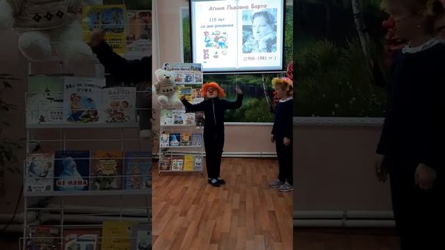 Инсценировка стихотворения А. Барто "А, здравствуйте..." (клоунада) смотреть онлайн