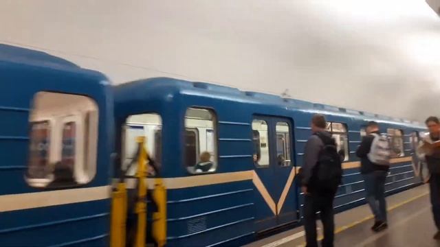 Из Курска в Питер 22. Станция метро Невский проспект. смотреть онлайн