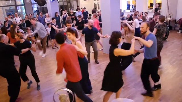 Swing Up The Backyard 2017 Lindy Hop - Pro-Am JnJ prelims смотреть онлайн