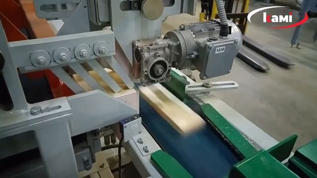 Автоматическая линия продольного сращивания Kadis DFK-2M-A/DPK-3А. Сращивание заготовок по длине смотреть онлайн