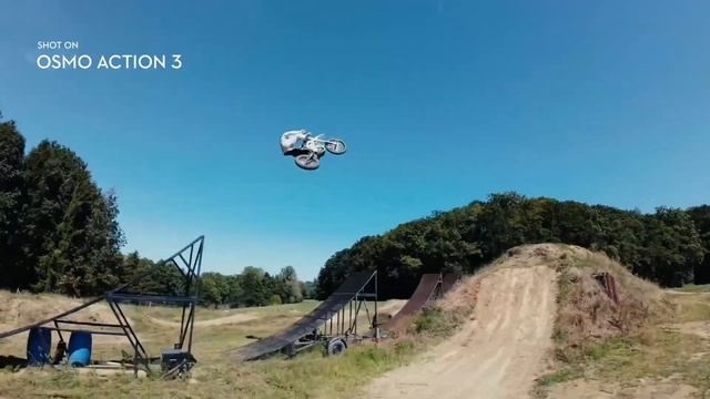 GoPro Hero 11 Black Better than DJI OSMO Action 3? смотреть онлайн