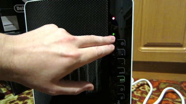 Керамический тепловентилятор DeLonghi DCH7093ER смотреть онлайн