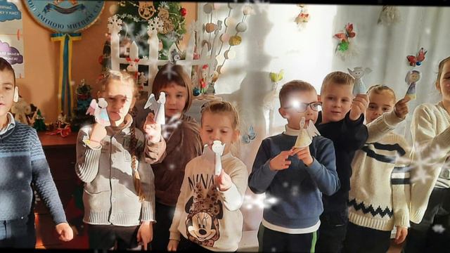 Merry Christmas! Урок англійської мови у перших класах. Виготовлення різдвяних янголят. смотреть онлайн