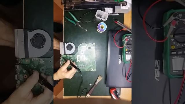Asus X54C Replacing DC connector смотреть онлайн