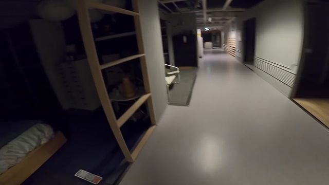 Ho dormito una notte nel centro commerciale смотреть онлайн