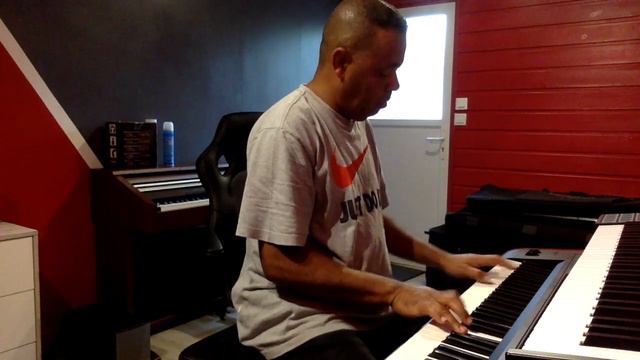 cover piano tracy chapman baby can i hold you смотреть онлайн