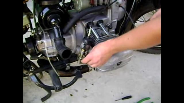 Как снять карбюратор и воздушый фильтр МТ