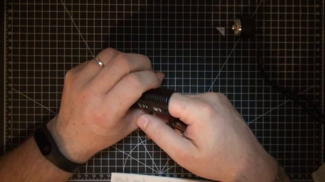 Test de la Torche LED Lampe UV LE vendu par Lighting EVER смотреть онлайн