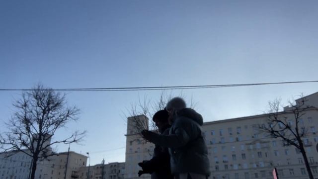 Уехали с подругой в Москву// мое самое любимое видео? смотреть онлайн