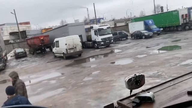 Первый раз за рулем РЕНО МАГНУМ ! Получаю прицеп ))) смотреть онлайн