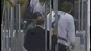 Darren McCarty vs Derian Hatcher