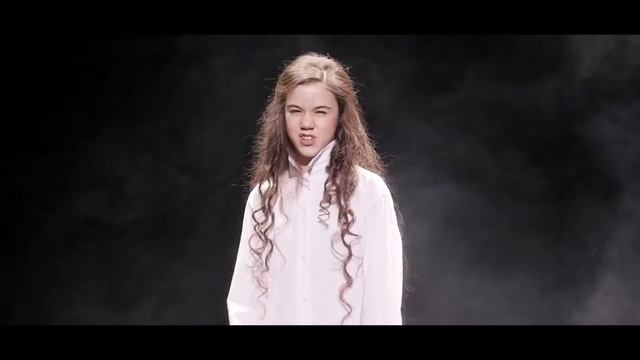 Софина Ристимова Танец/Une Danse ( муз.и сл.Анна Петряшева, фр.текст Виталий Томин) смотреть онлайн