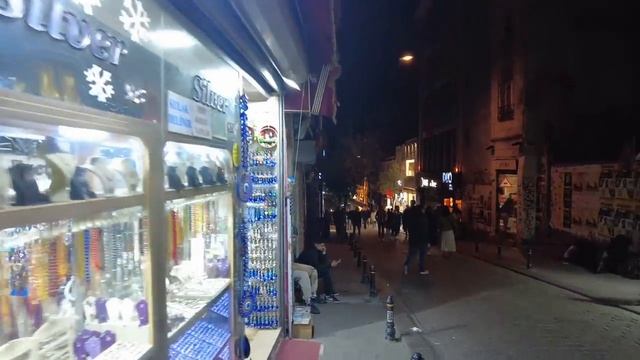 Да, Турция уже не та, что было раньше. Цены бешеные и не приемлемые смотреть онлайн