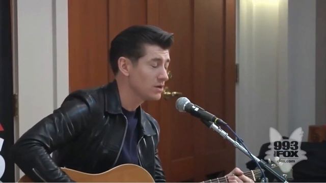 alex turner singing 'darling' for 1 minute straight смотреть онлайн