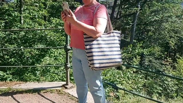 Карловы Вары.Кольцо к верхней станции фуникулёра.12.06.22 смотреть онлайн
