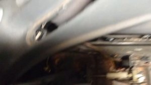 Ситроен С5  1-го поколения. Замена троса ручника.