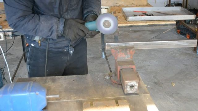 DIY camera tripod. / Штатив для камеры своими руками. смотреть онлайн