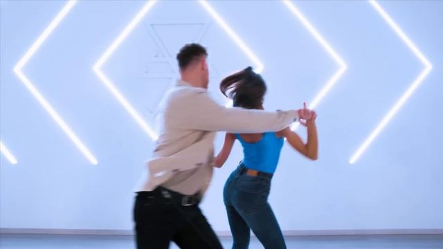 Monika Liu - Sentimentai (Eurovision 2022) Bachata | Dance Cover | Ustin & Ieva смотреть онлайн
