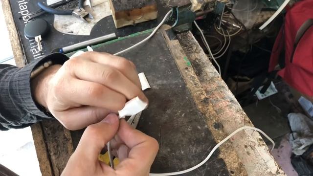 Как надеть термоусадку не разбирая блок MagSafe 2 лайф хак смотреть онлайн