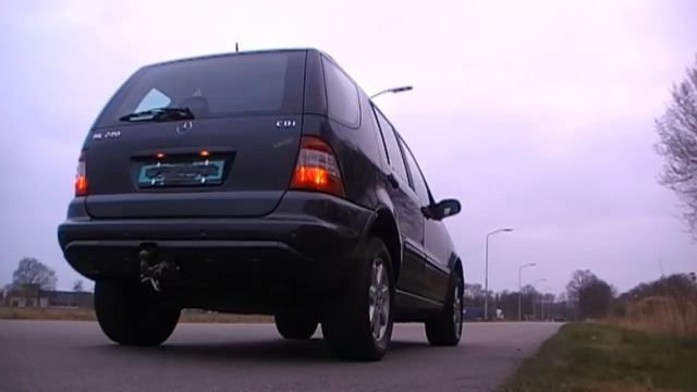 Mercedes-Benz ML 270 CDI Acceleration & Sound