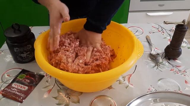 Ароматная и настоящая домашняя колбаса (по маминому рецепту). Просят готовить каждый день. смотреть онлайн