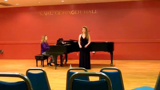 Lindsay Thompson Roush - Lua Descolorida (Golijov) смотреть онлайн