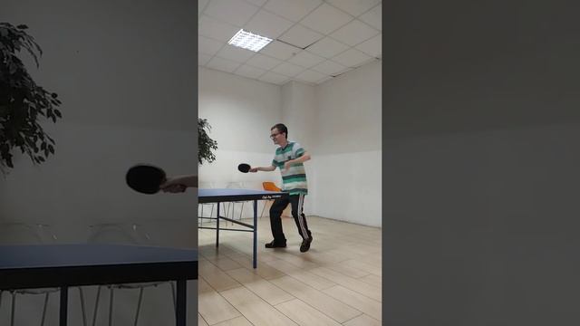 Настольный теннис.Игра на счет смотреть онлайн