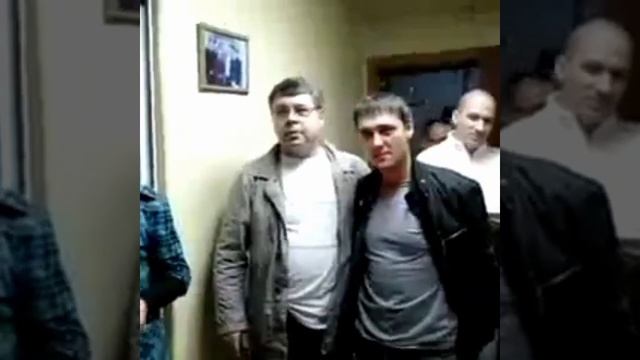 с Юрой сфотографироваться хотели все смотреть онлайн