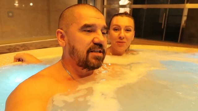 Буковель / Отдых "ПО ПОЛНОЙ": СПА, Бассейны, Сауны!!! Отель Фомич смотреть онлайн